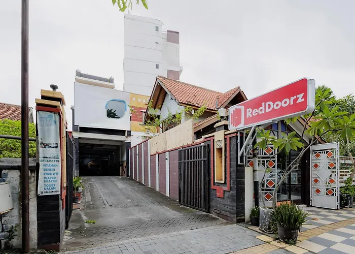 Urbanview Hotel Artama Simpang Lima Semarang